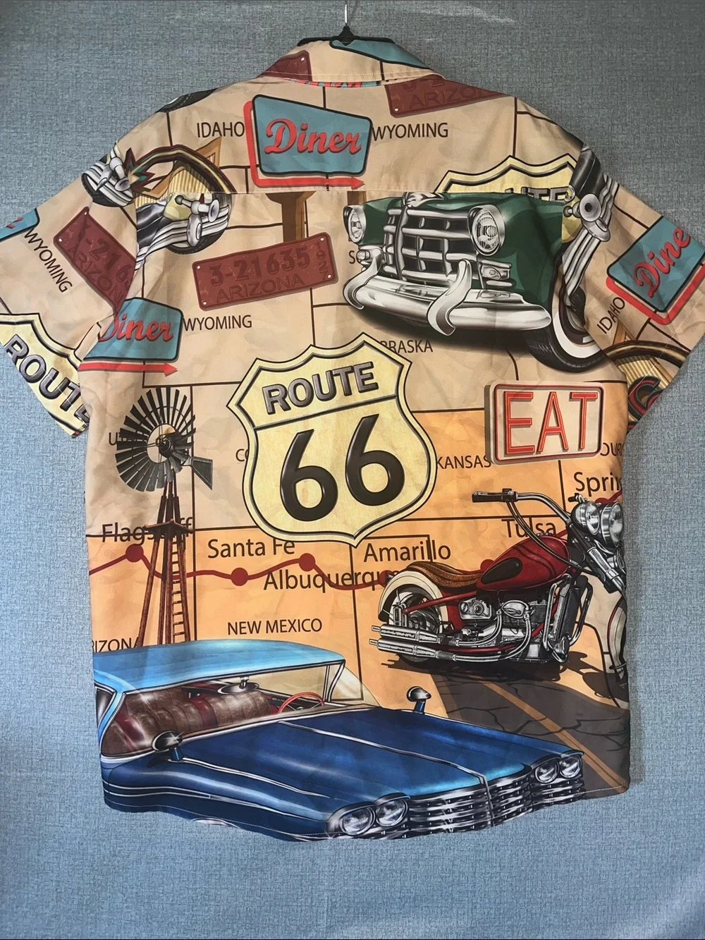 Hawalili Route 66 Graphic Button-Up Shirt in Tan & Blue, size 2Xl - Picture 4 of 4